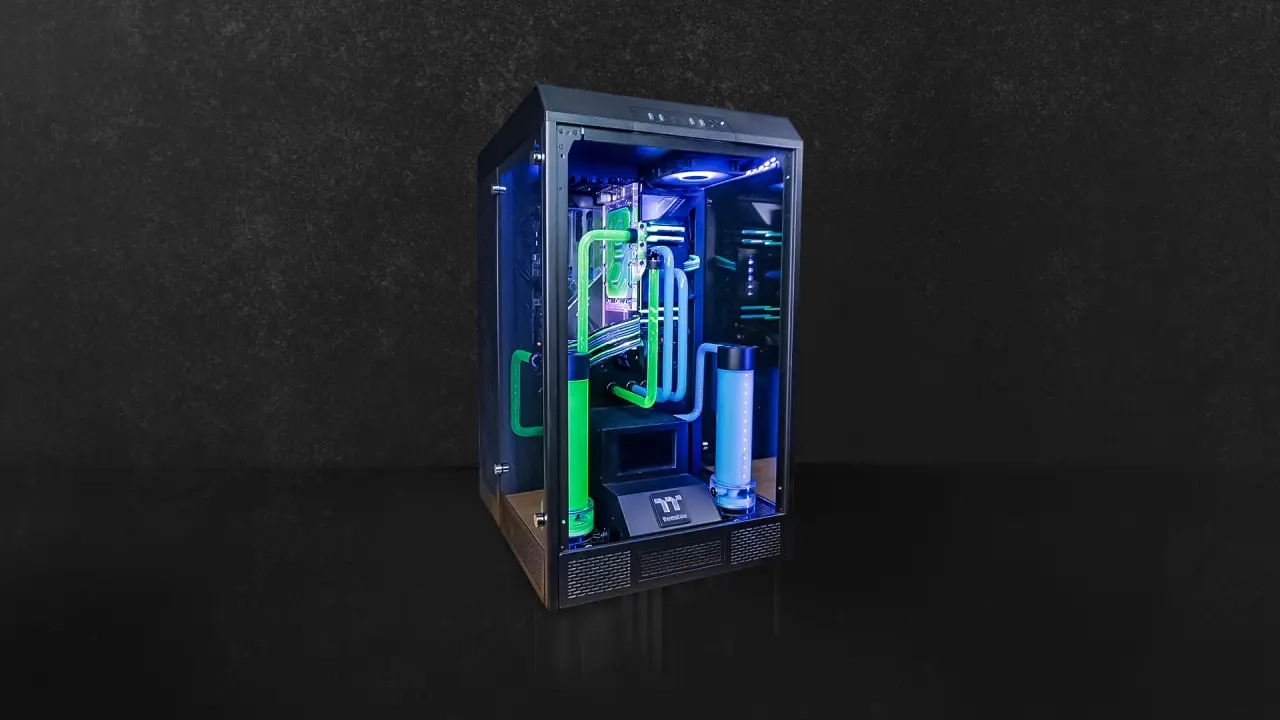 PC Movecenter Thermaltake The Tower 900