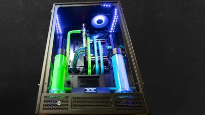 PC Movecenter Thermaltake The Tower 900