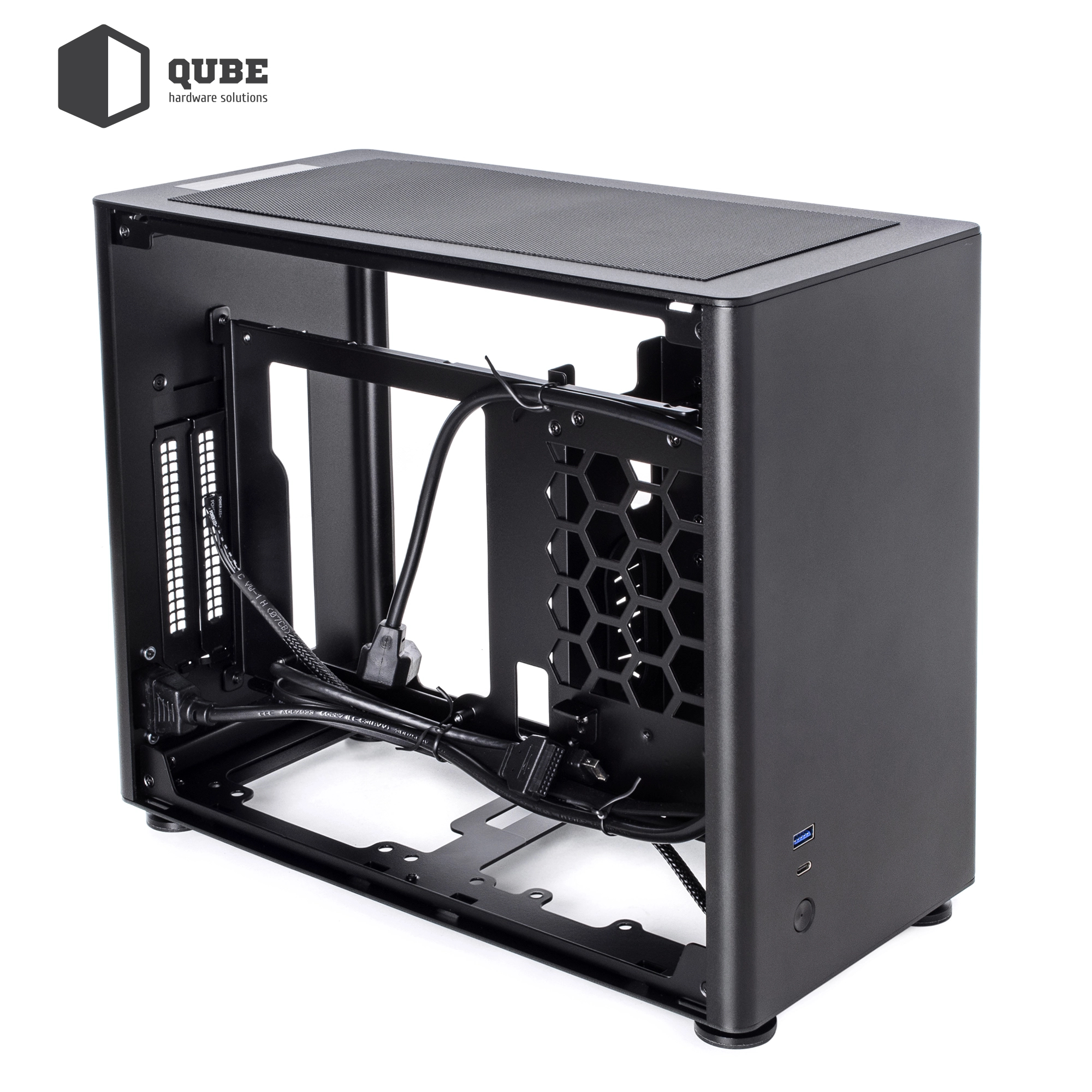 Obudowa QUBE A4 Black (QBA4I_WBNU3) cena - zdjęcie 3
